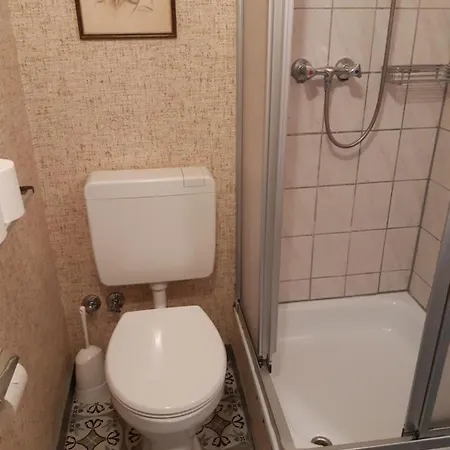 Gastehaus Am Calmont Ediger-Eller