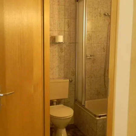 Gastehaus Am Calmont Bed & Breakfast 4*