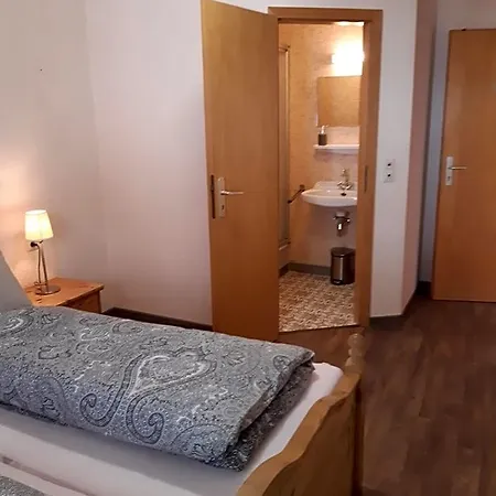 Gastehaus Am Calmont 4*