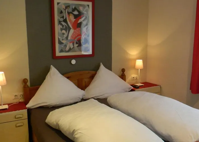 Couette-café Gastehaus Am Calmont