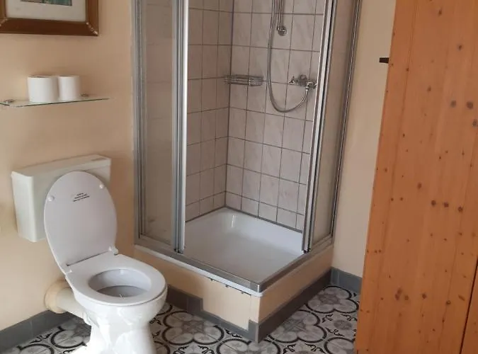 Couette-café Gastehaus Am Calmont