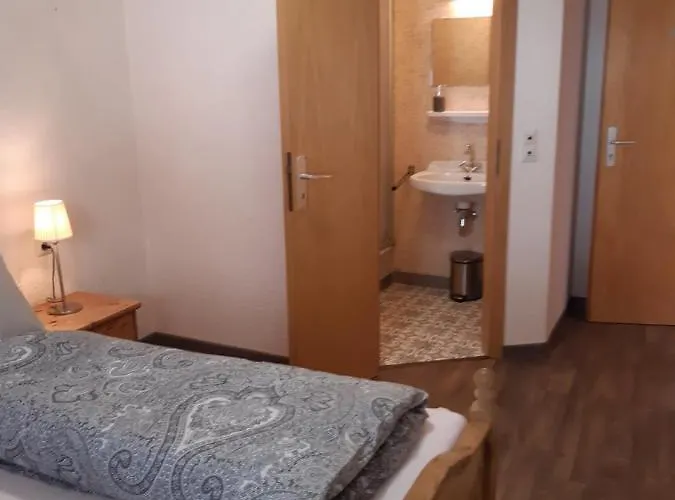 Gastehaus Am Calmont Couette-café 4*