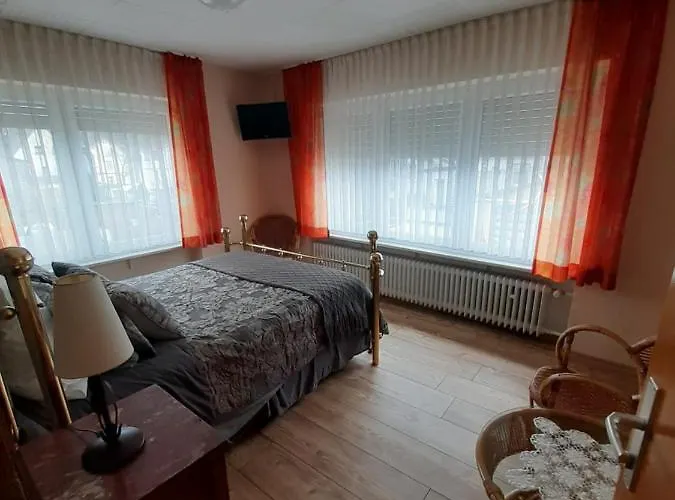 Gastehaus Am Calmont Couette-café 4*